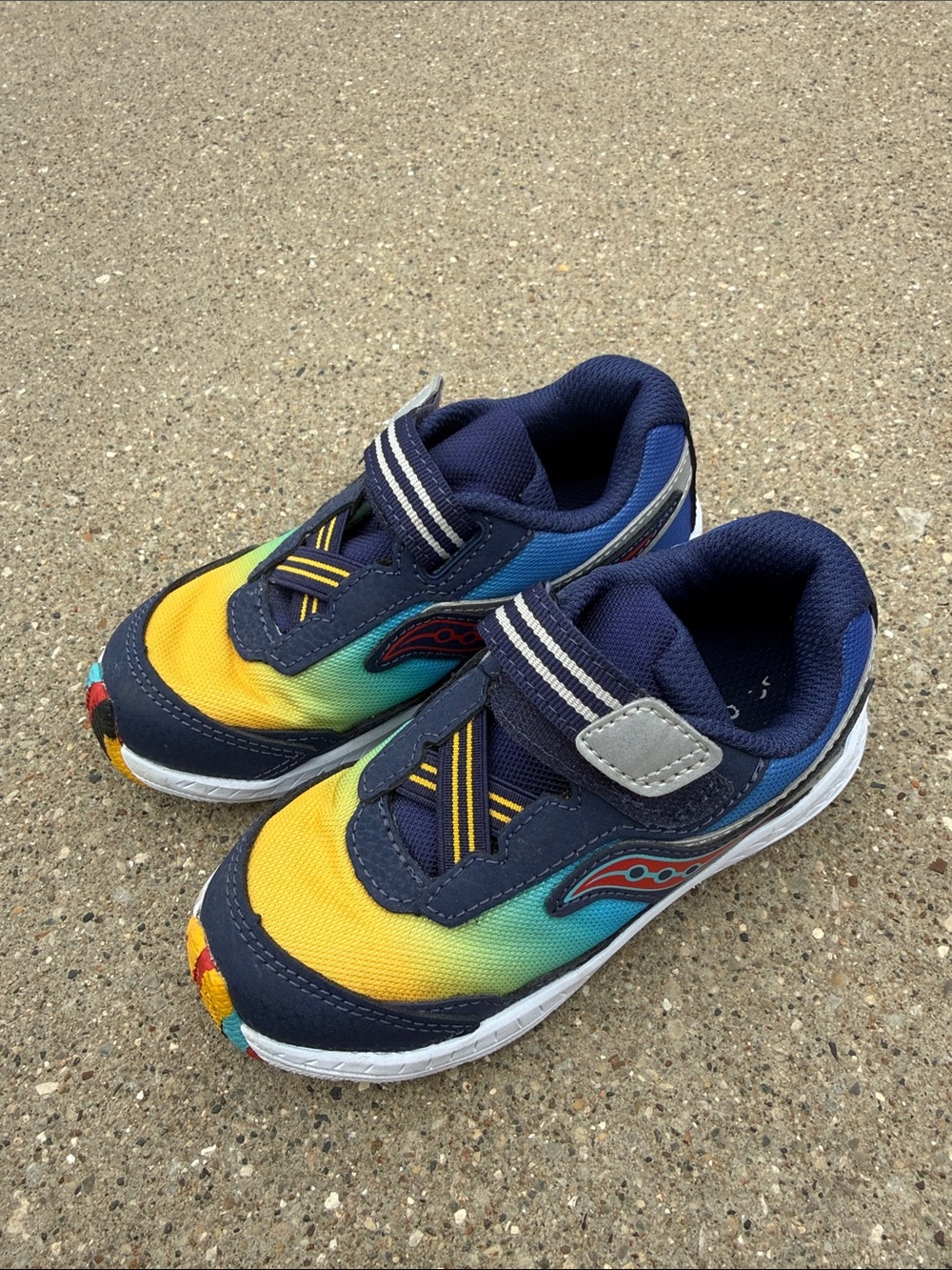 Saucony Kids Navy, Yellow & Blue Gradient Hook-and-Loop Sneakers